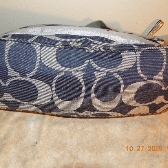 Hard to Find Coach Denim with Silver Stripe Hobo Type Bag - Picture 4 of 5